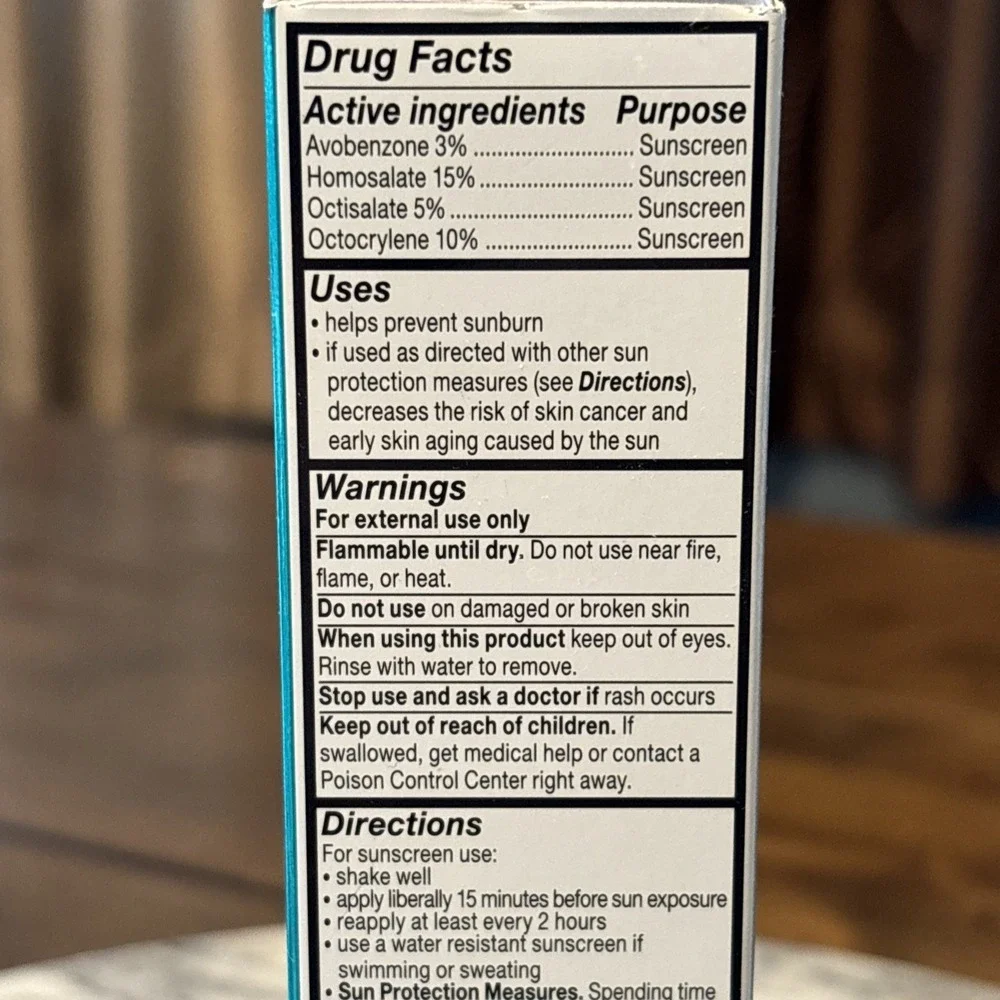 L'oreal Bright Reveal SPF50 UV Lotion Fragrance-Free,‎ 1pcs, (1.7fl.oz/50ml) NIB